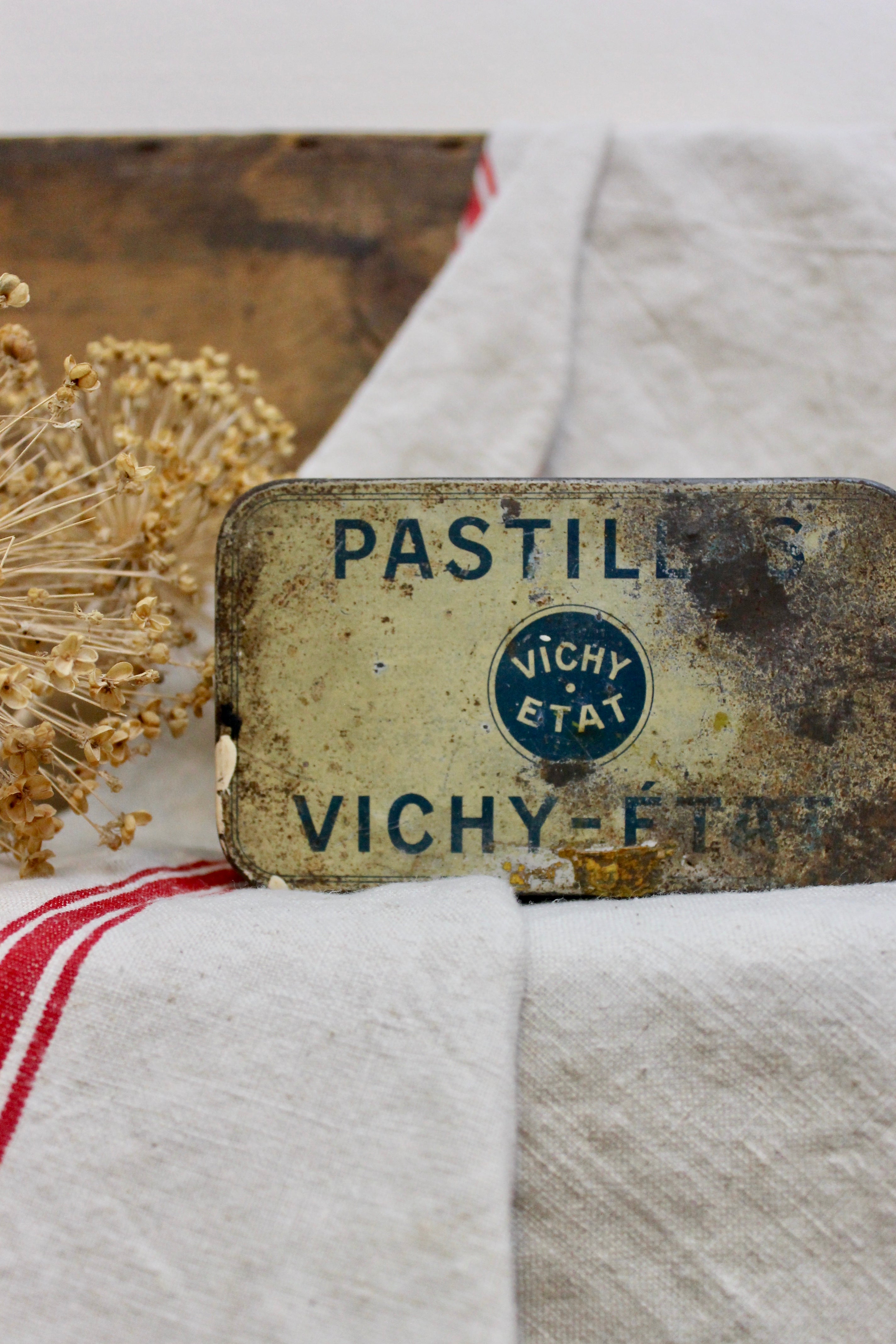 Large Vichy-État Pastilles Tin