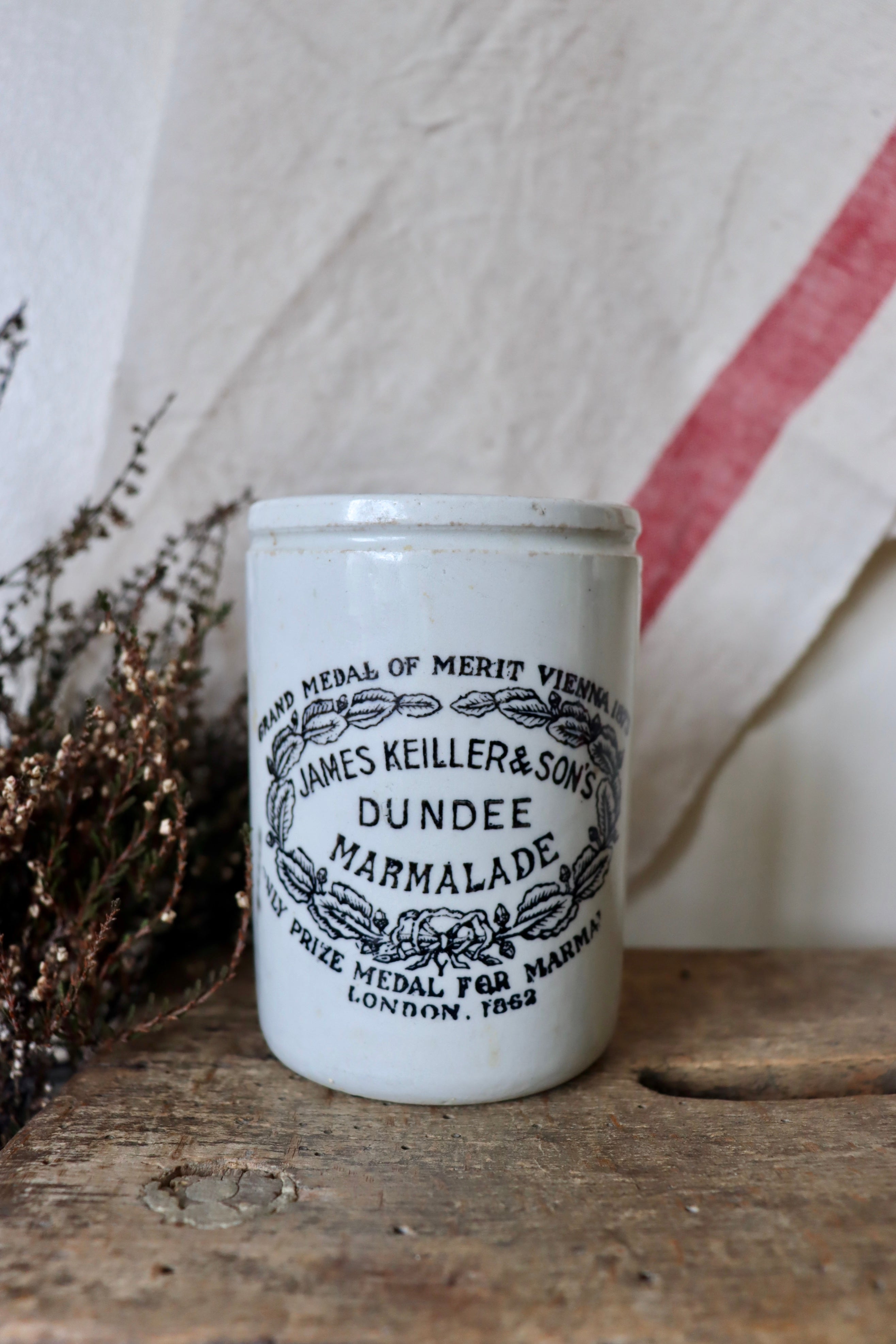 James Keiller & Son's Dundee 1lb Marmalade Jar