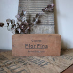 Load image into Gallery viewer, Flor Fina Wooden Cigares Box
