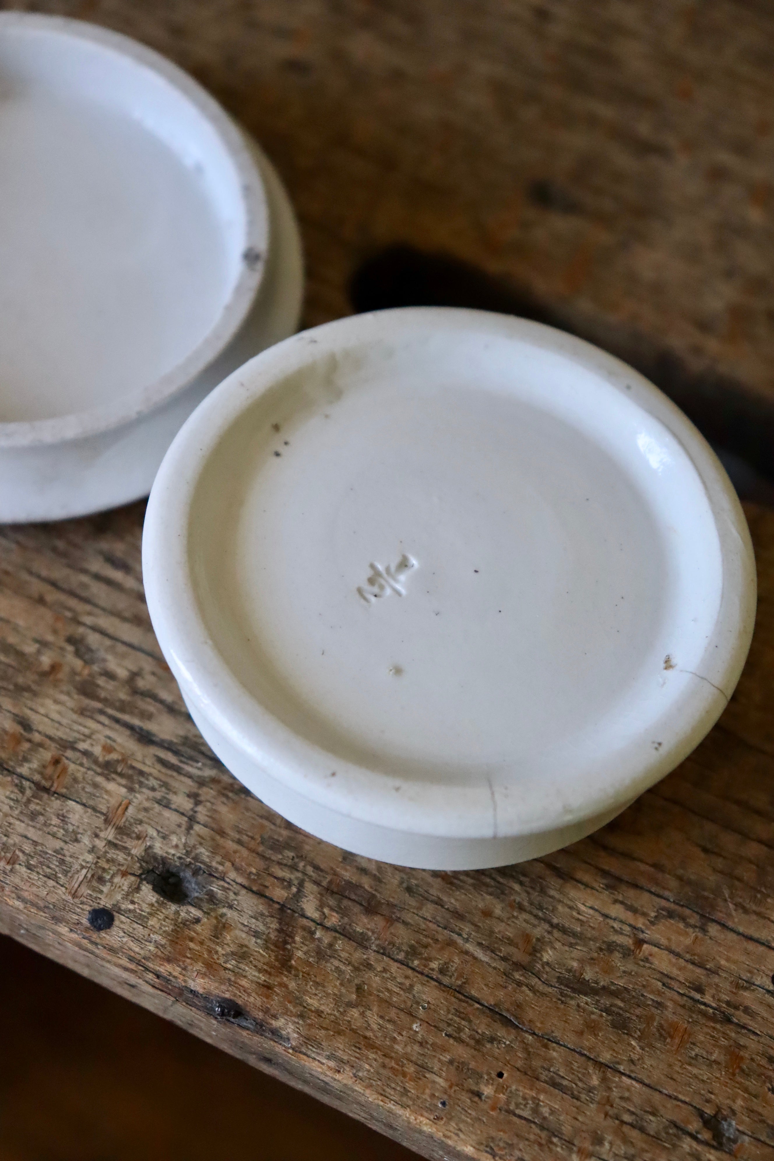 Antique Areca Nut Tooth Paste Boots Chemist Pot Kilted Quarter