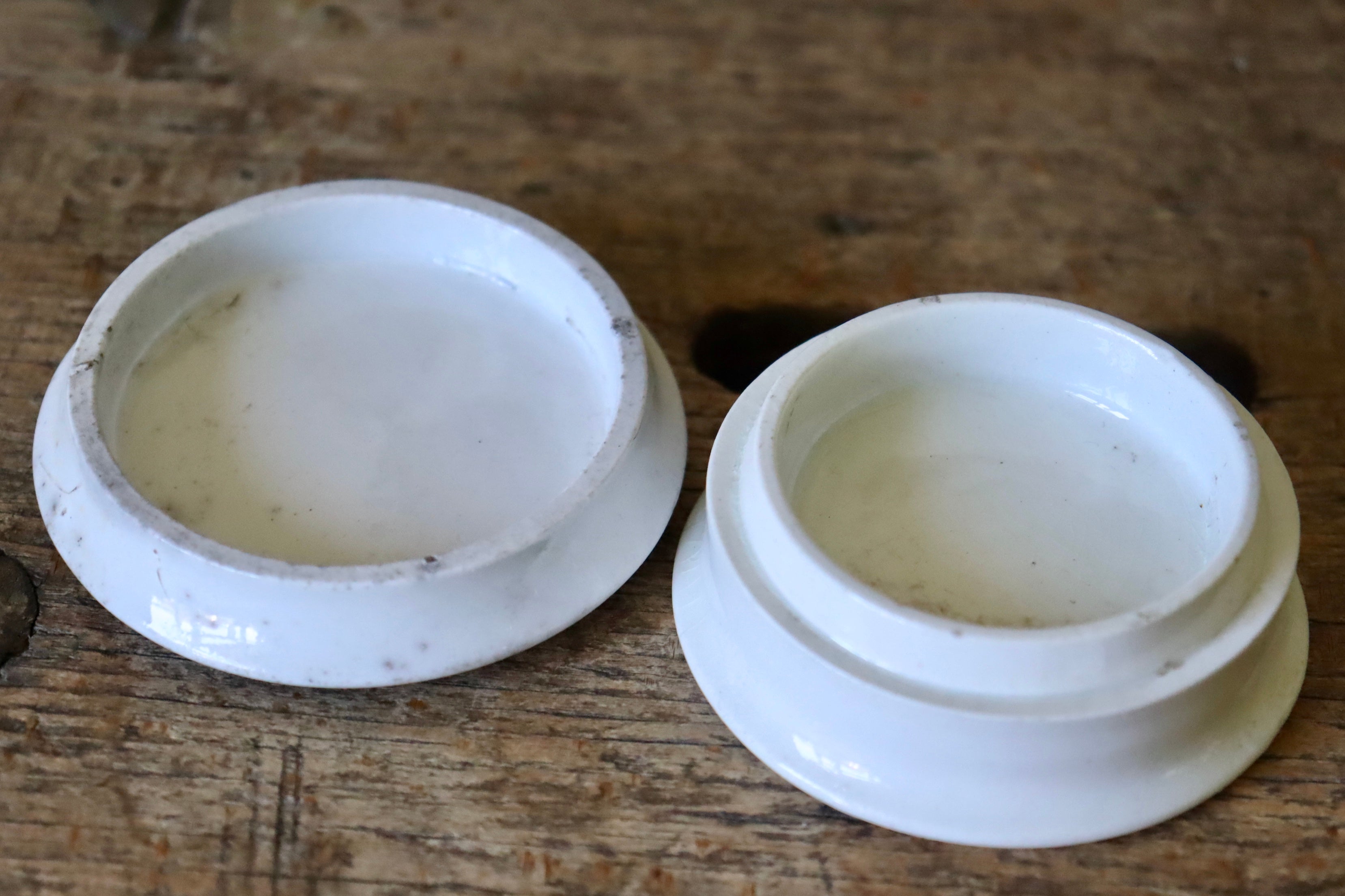 Antique Areca Nut Tooth Paste Boots Chemist Pot Kilted Quarter