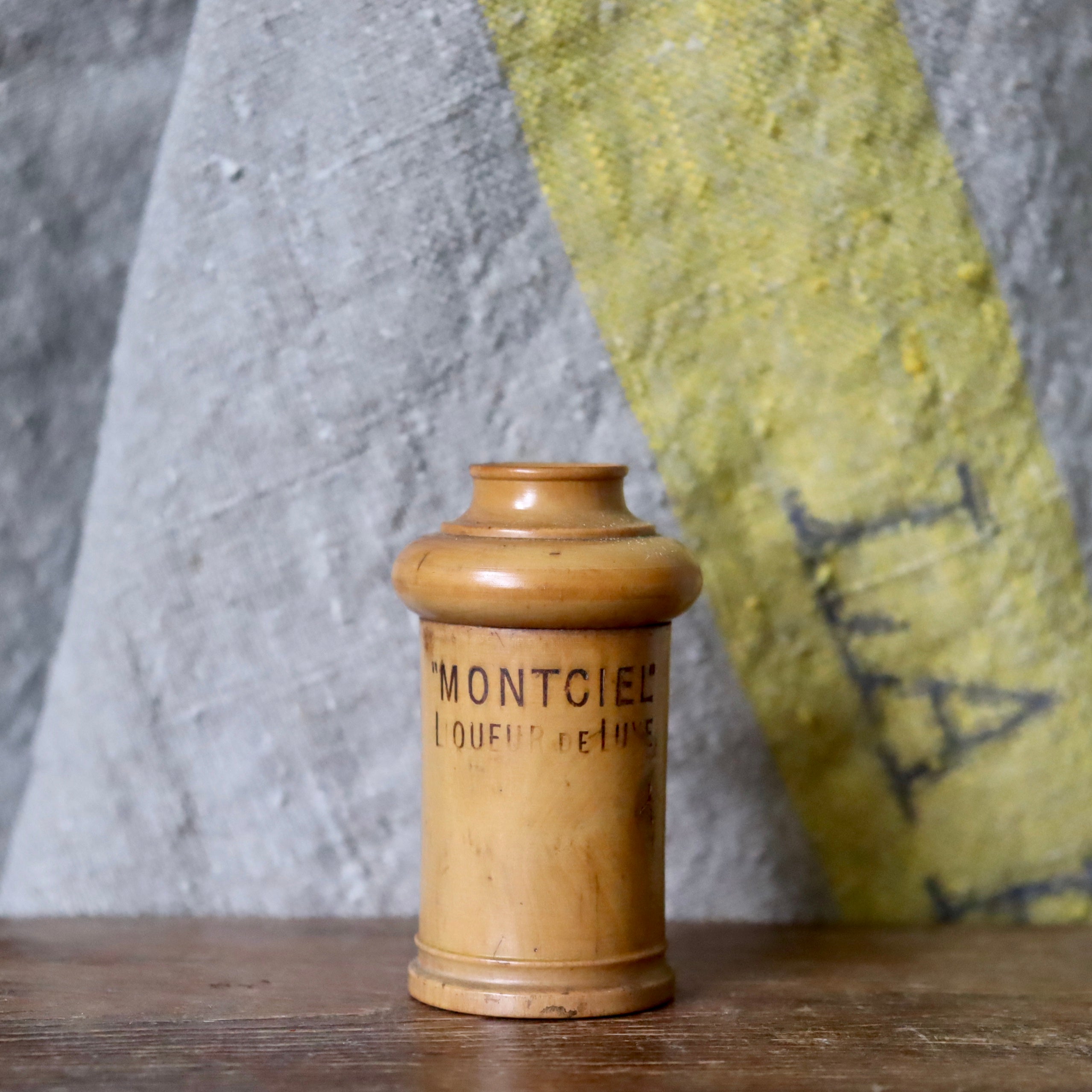 French Montciel Liqueur de Luxe Poivre Wooden Pot