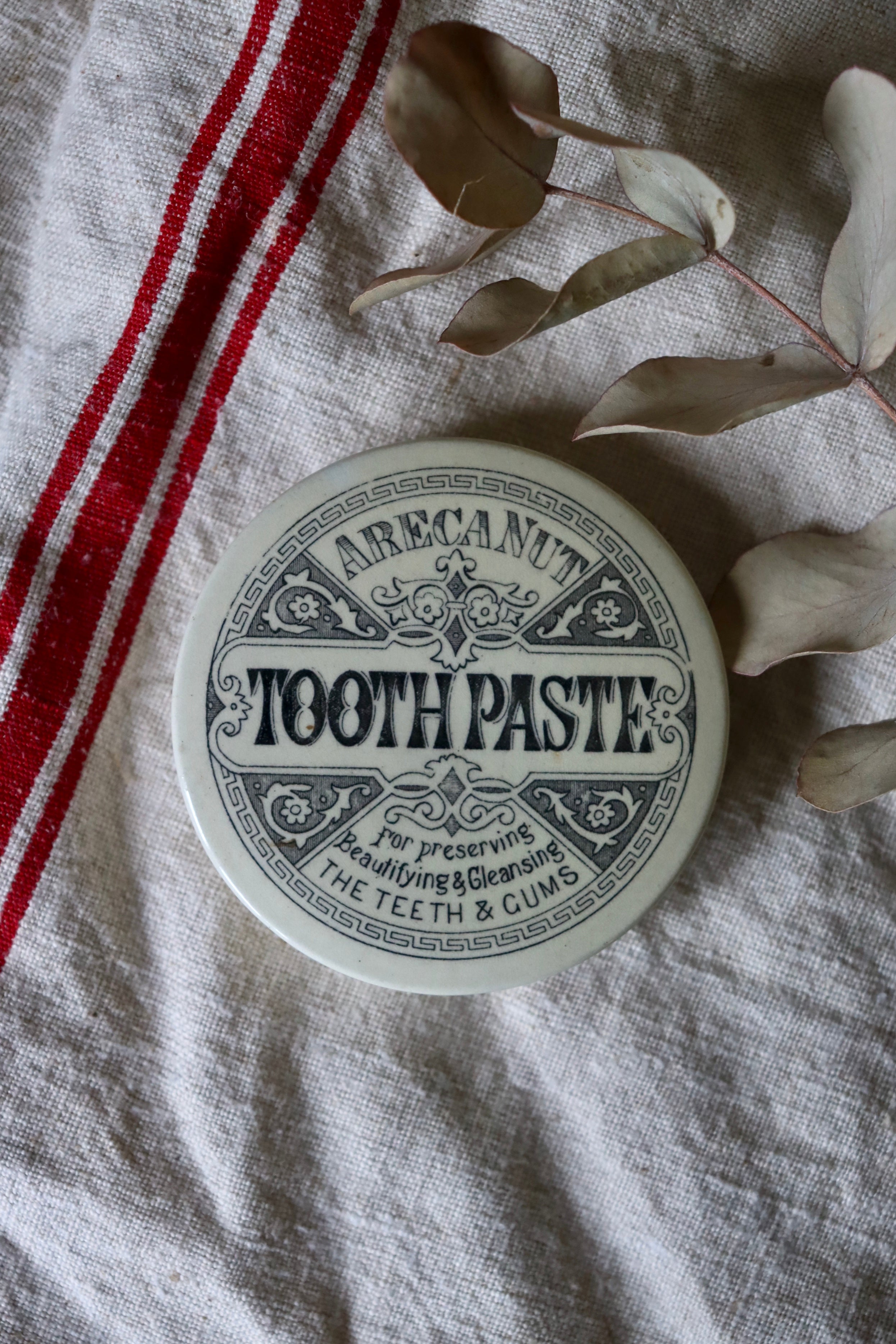 Antique Areca Nut Tooth Paste Pot Lid
